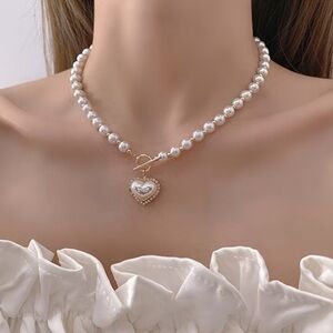 NEW Elegant Pearl Heart Necklace. Trendy Romantic Necklace. Holiday Gift 💝
